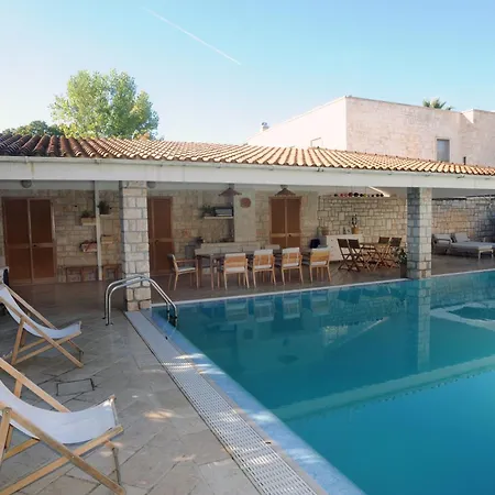 Vittore Вилла *